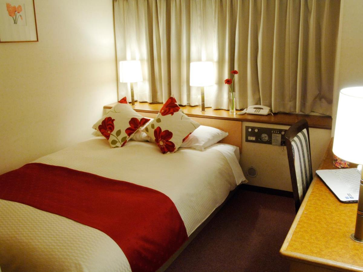 Central Hotel Yokosuka Δωμάτιο φωτογραφία